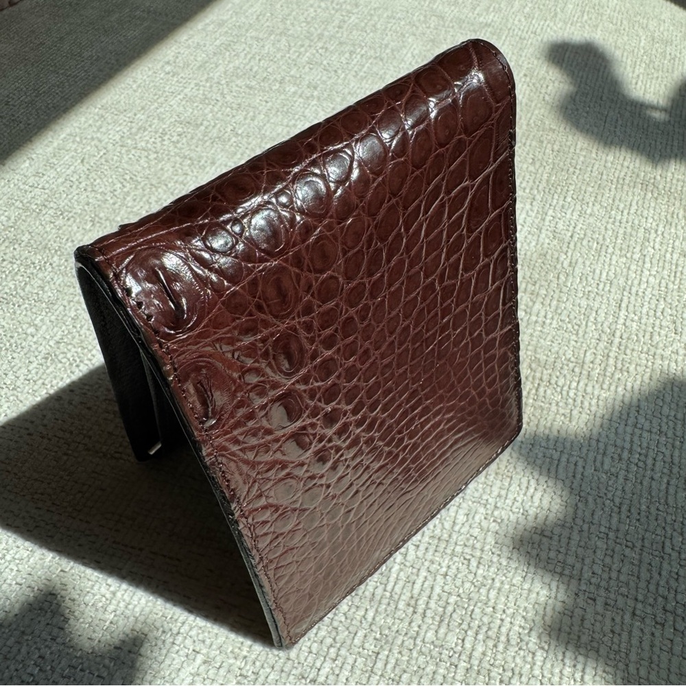 Bi-Fold Authentic Crocodile Leather Wallet - Picture 4 of 11